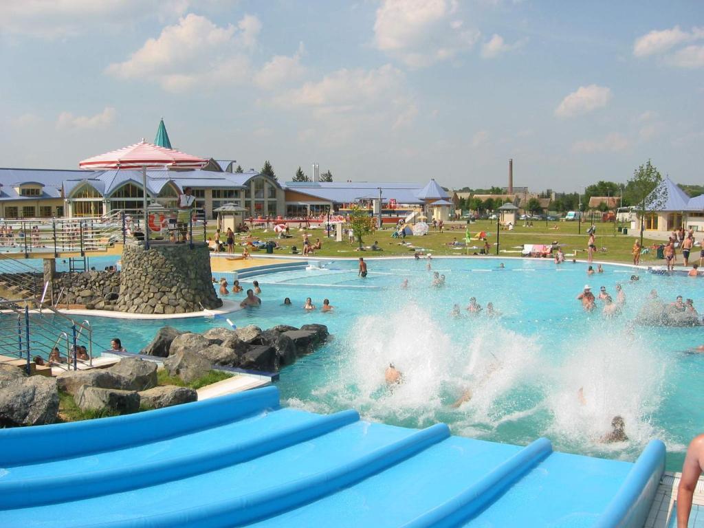 Vitalmed Hotel Sárvár Екстериор снимка