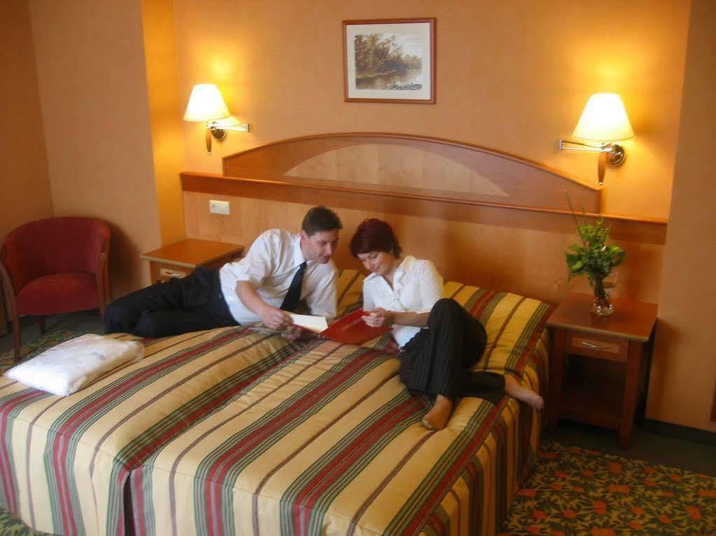 Vitalmed Hotel Sárvár Екстериор снимка